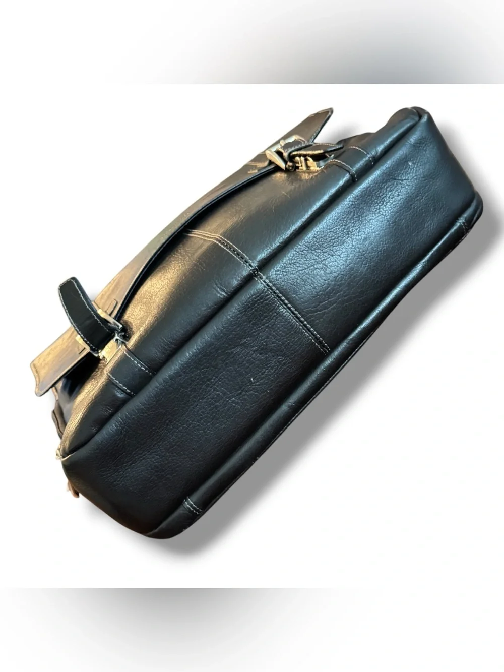 Kenneth Cole Reaction Black Genuine Leather Laptop Messenger Briefcase